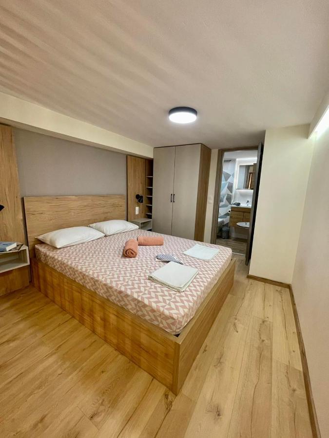 Minimal Two-Floor Apartment Thessalonique Extérieur photo