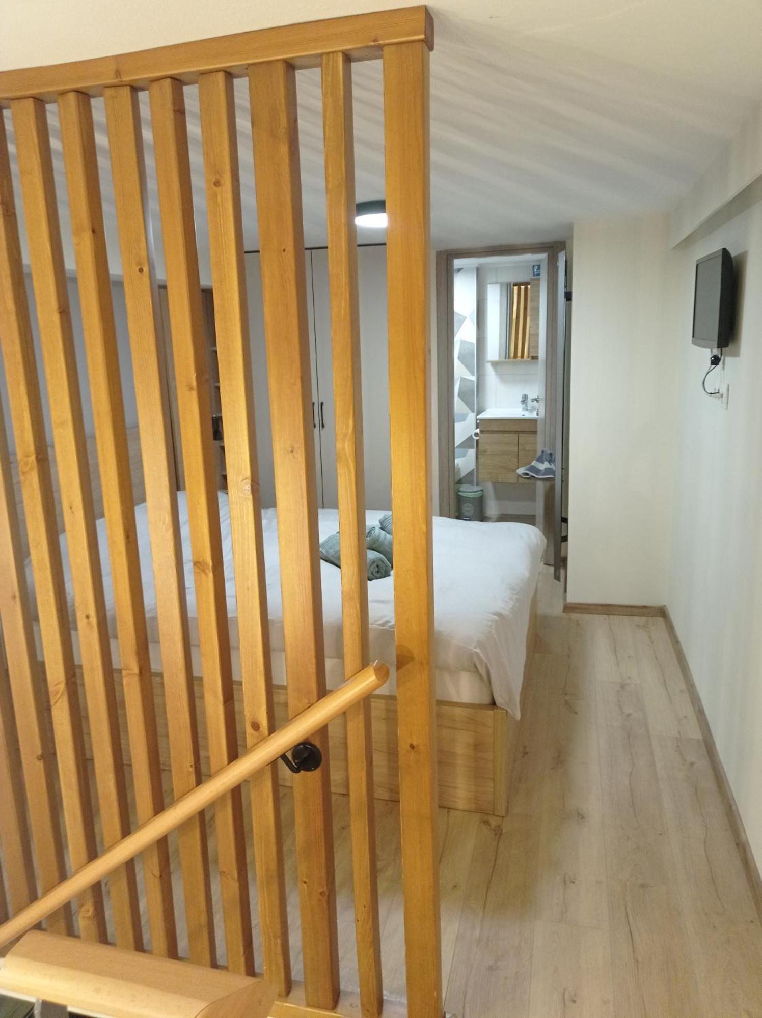 Minimal Two-Floor Apartment Thessalonique Extérieur photo